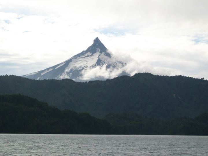 Puntiagudo volcano